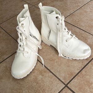 White zipper boots
